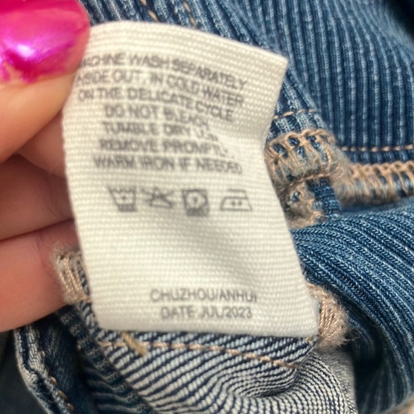 Girl’s Size 8 Finding Foxtale Blue Denim Snap Up Jacket NWT - Picture 5 of 5